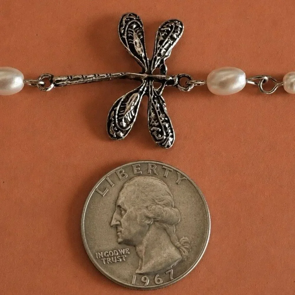 Dragonfly Faux Pearl Anklet in Silver Tone